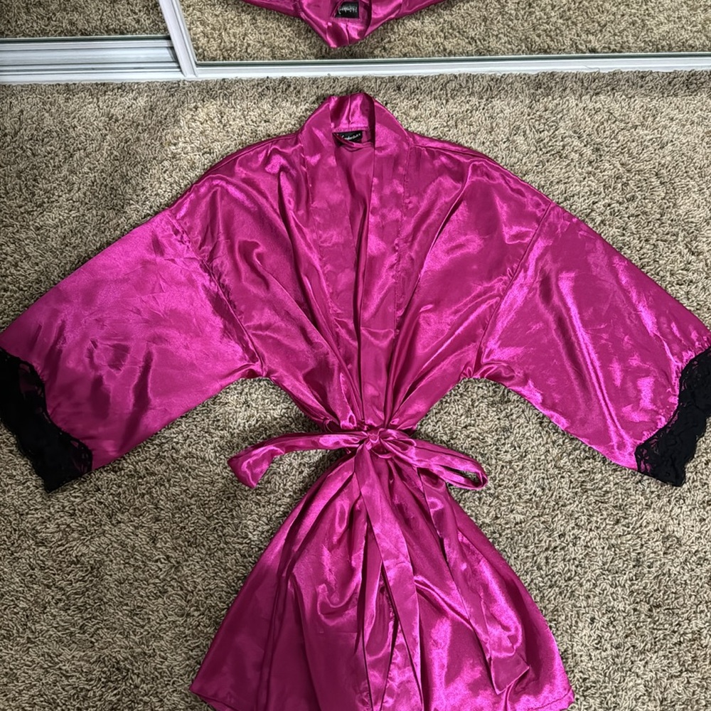 Frederick’s of Hollywood Robe - Picture 2 of 6
